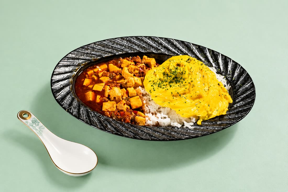 마파 오믈렛밥 (Mapo Tofu Rice with Omelet) — 삼신 가로수길점 시그니처 — 가로수길 chinese restaurant (韓国料理 · 美食)
